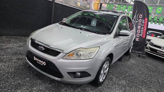 FORD FOCUS 2.0 16V FLEX 4P AUTOMÁTICO FORD FOCUS 2.0 16V FLEX 4P AUTOMÁTICO